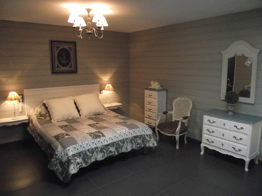 Les Belles Epoques B&B - Piscine - Terrasses - Brumisateurs - Proche Puy Du Fou Saint-Germain-sur-Moine Kamer foto